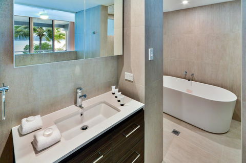 Frangipani 104 - Hamilton Island - Accommodation Bookings 10