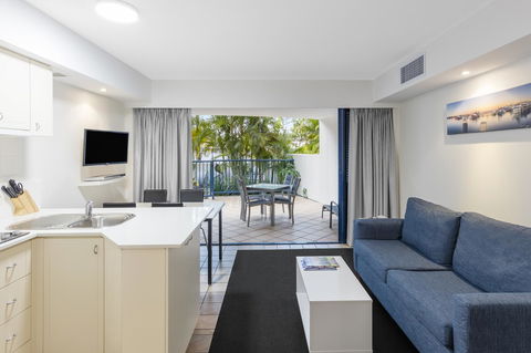 Ramada Resort By Wyndham Golden Beach - Accommodation Bookings 3