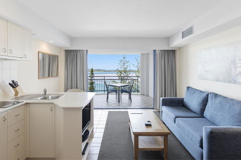 Ramada Resort By Wyndham Golden Beach - Accommodation Bookings 19