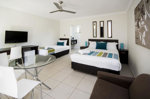 The Beach Motel Hervey Bay - Accommodation Bookings 4