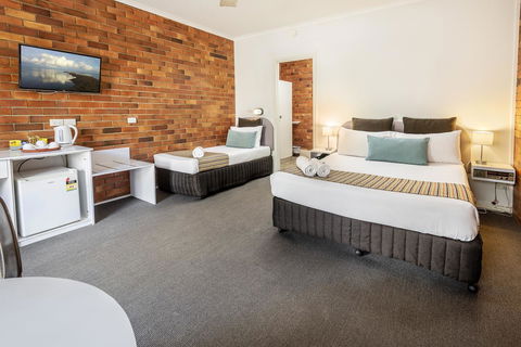 The Beach Motel Hervey Bay - Accommodation Bookings 43