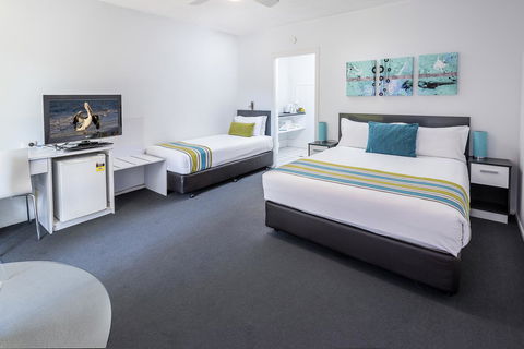 The Beach Motel Hervey Bay - Accommodation Bookings 2