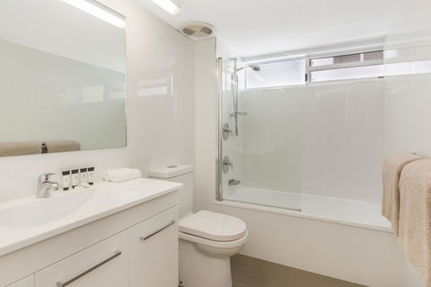 Bali Hai Apartments Noosa - Accommodation Bookings 6