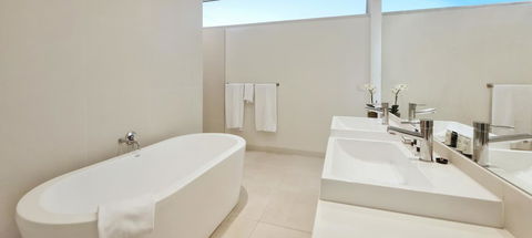 Pool Resort Port Douglas - Accommodation Bookings 27