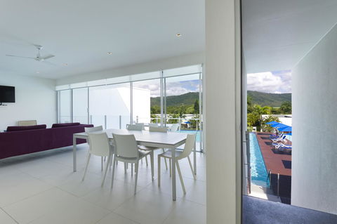 Pool Resort Port Douglas - Accommodation Bookings 19