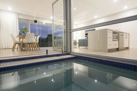 Pool Resort Port Douglas - Accommodation Bookings 36