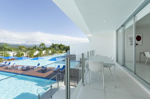 Pool Resort Port Douglas - Accommodation Bookings 26