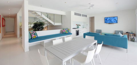 Pool Resort Port Douglas - Accommodation Bookings 6