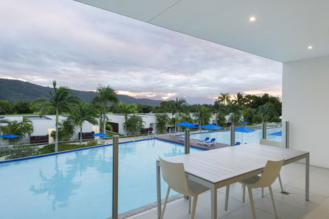 Pool Resort Port Douglas - Accommodation Bookings 18
