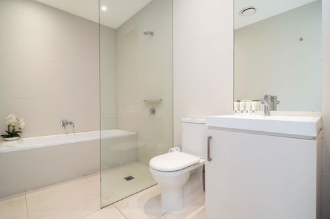 Pool Resort Port Douglas - Accommodation Bookings 29