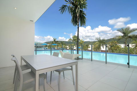 Pool Resort Port Douglas - Accommodation Bookings 31
