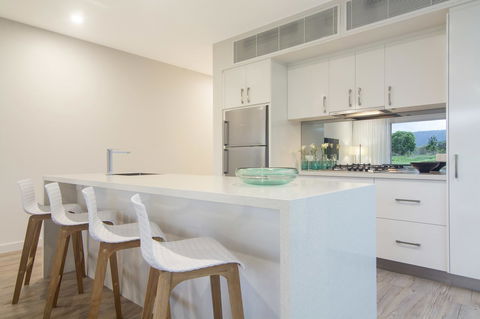 Pool Resort Port Douglas - Accommodation Bookings 43
