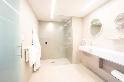 Pacific Hotel Cairns - Accommodation Bookings 5
