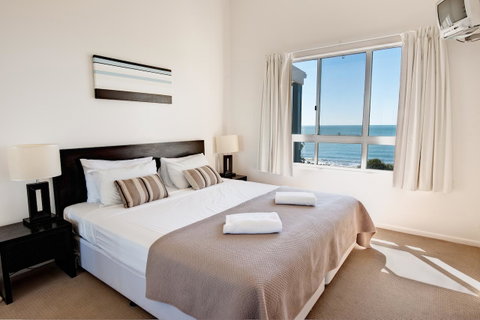 The Point Resort - Accommodation Bookings 9
