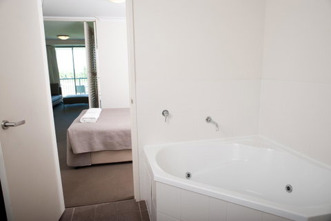 The Point Resort - Accommodation Bookings 3