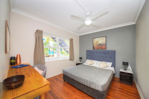 Backpackers In Paradise 18-35 Hostel - Accommodation Bookings 1