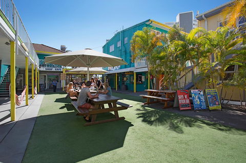 Backpackers In Paradise 18-35 Hostel - Accommodation Bookings 15