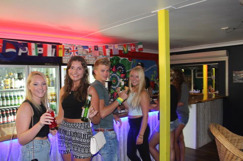 Backpackers In Paradise 18-35 Hostel - Accommodation Bookings 30
