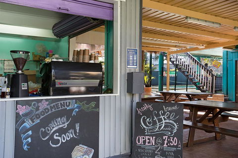 Backpackers In Paradise 18-35 Hostel - Accommodation Bookings 23