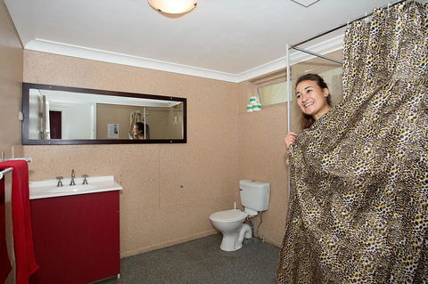 Backpackers In Paradise 18-35 Hostel - Accommodation Bookings 7