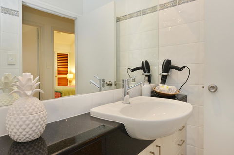 [ ANDY'S BEACH HOUSE ] - Accommodation Bookings 28