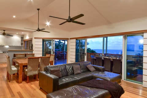 Bella Vista On Nara Pets Welcome - Accommodation Bookings 10