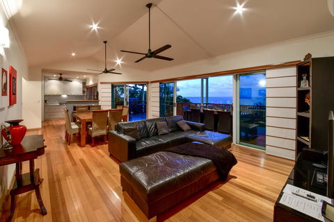 Bella Vista On Nara Pets Welcome - Accommodation Bookings 11