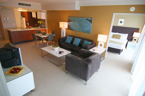 Mantra Towers Of Chevron - Accommodation Bookings 16