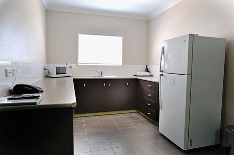 Drovers Motor Inn - Accommodation Bookings 17