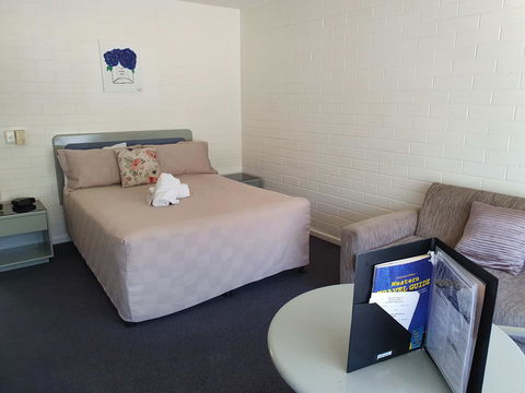 Dalby Manor Motor Inn - Accommodation Bookings 7