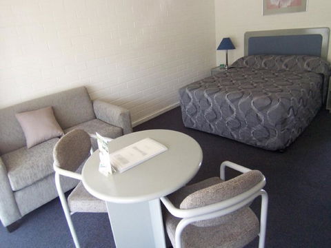 Dalby Manor Motor Inn - Accommodation Bookings 33