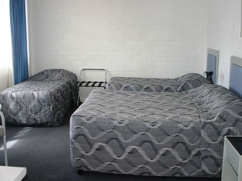 Dalby Manor Motor Inn - Accommodation Bookings 17