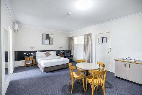 Emerald Maraboon Motor Inn - Accommodation Bookings 26