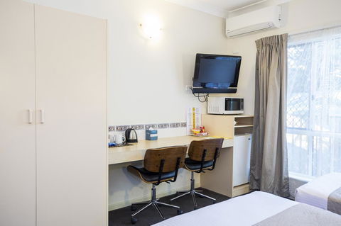 Emerald Maraboon Motor Inn - Accommodation Bookings 43