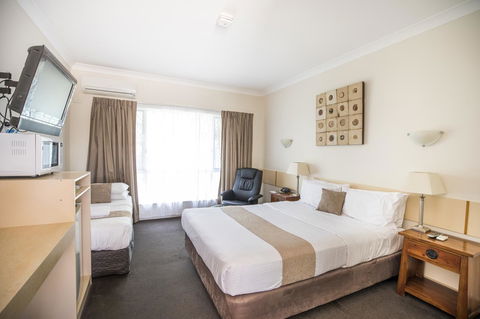 Emerald Maraboon Motor Inn - Accommodation Bookings 40