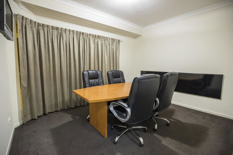 Emerald Maraboon Motor Inn - Accommodation Bookings 12