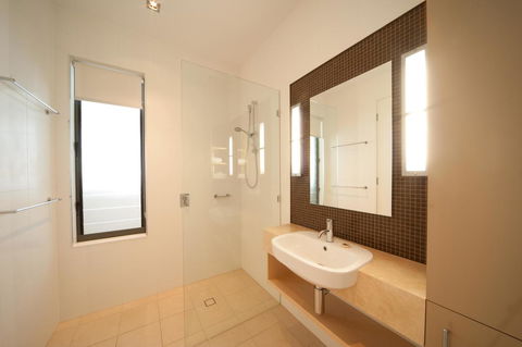 The Boathouse Apartments - Accommodation Bookings 13