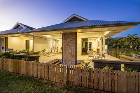 Reflections Amber Villa 3 - Accommodation Bookings 9