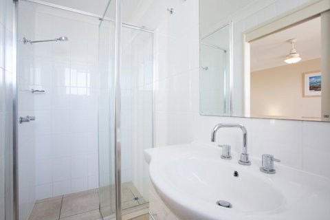 Headland Tropicana Resort - Accommodation Bookings 41