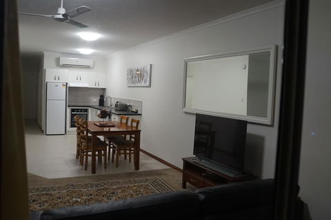 Airlie Seaview Apartments - Accommodation Bookings 8