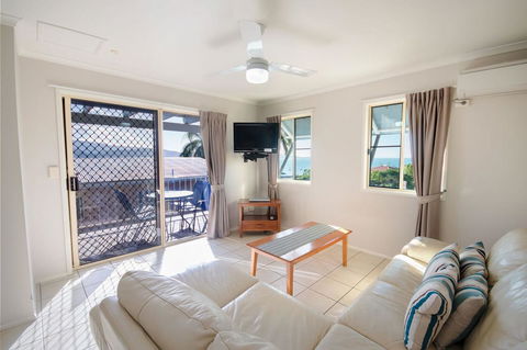 Airlie Apartments - Accommodation Bookings 7