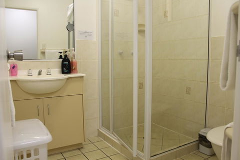 Airlie Apartments - Accommodation Bookings 1