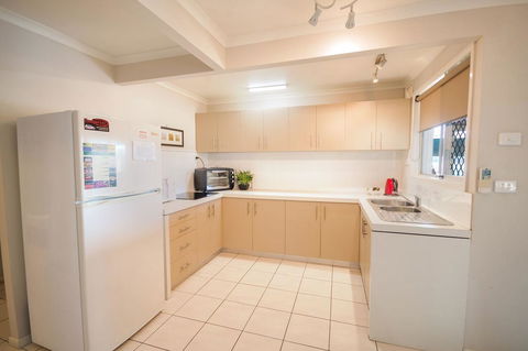Airlie Apartments - Accommodation Bookings 6