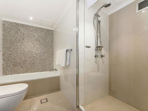 Sunbird Beach Resort Main Beach - Accommodation Bookings 20