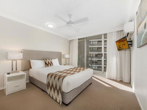 Sunbird Beach Resort Main Beach - Accommodation Bookings 24