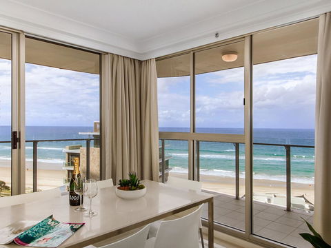 Sunbird Beach Resort Main Beach - Accommodation Bookings 17