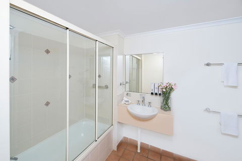 Park Regis Anchorage - Accommodation Bookings 10