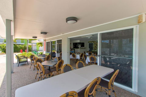 Mackay Oceanside Central Hotel Official - Accommodation Bookings 15