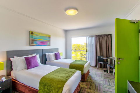Mackay Oceanside Central Hotel Official - Accommodation Bookings 11