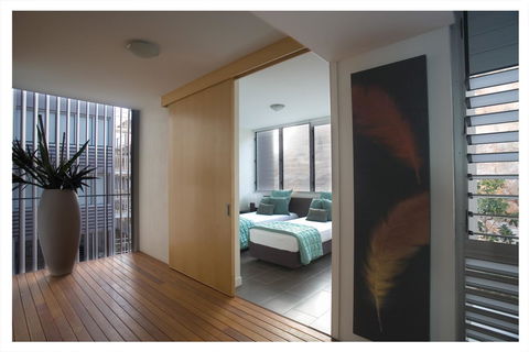1 Bright Point Apartment 5201 - Accommodation Bookings 9